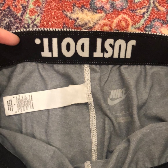 NIKE PRO WORKOUT LEGGINGS - Picture 3 of 3